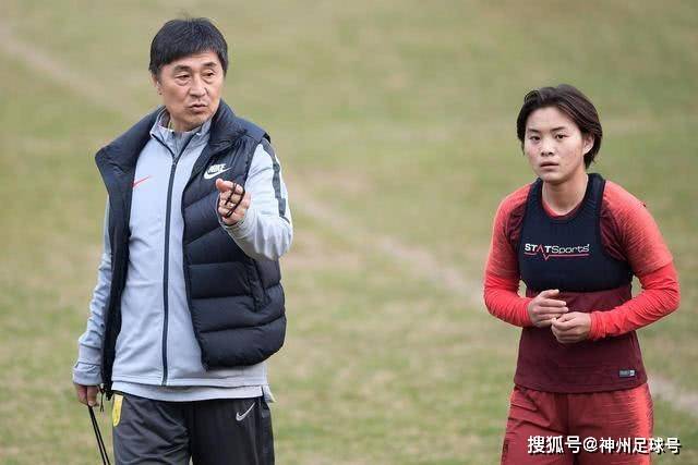 皇马更新科纳特伤势情况：右腿副韧带损伤